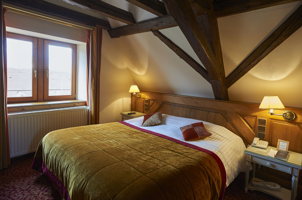 Relais & Chateaux La Maison Des Tetes Colmar Exteriör bild