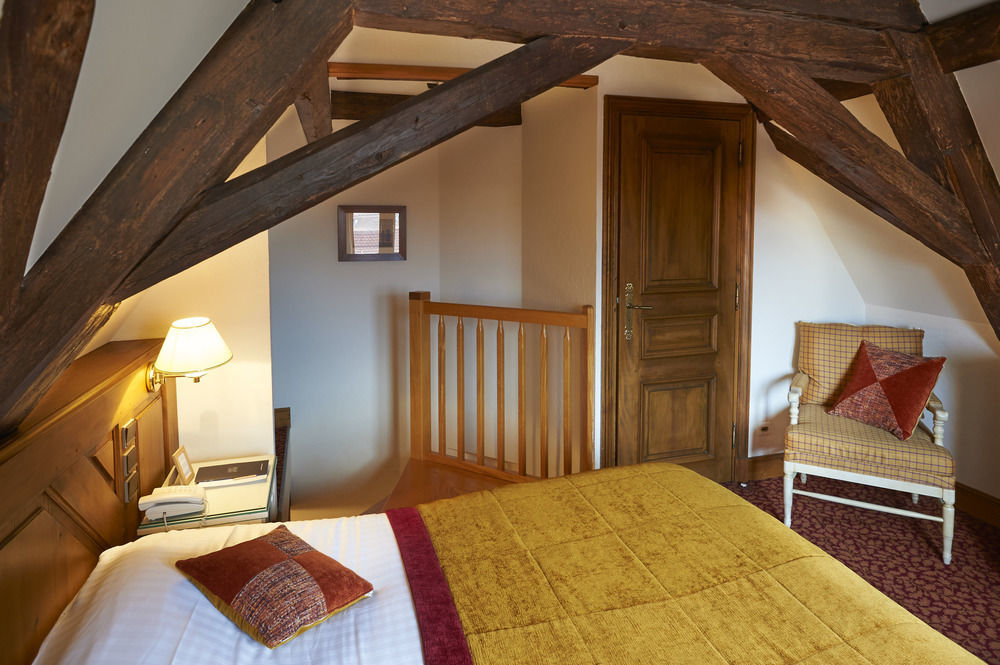 Relais & Chateaux La Maison Des Tetes Colmar Exteriör bild